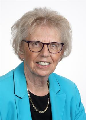 Photograph of Councillor Mrs Jennifer Hollingsbee